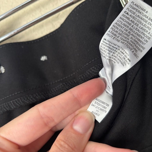 Chico's 20R Tailored Ponte Leggings Essential Black Pants - Picture 9 of 10